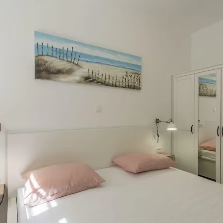 Apartment Lana *